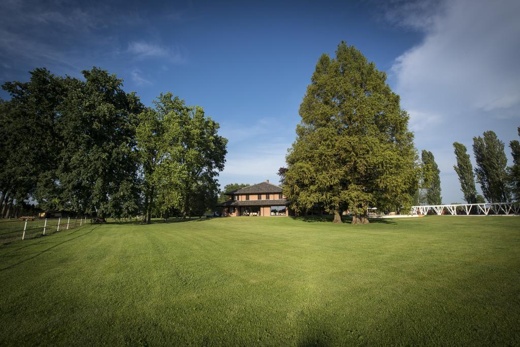 Agriturismo Tenuta "Il Cigno" Villanterio Zewnętrze zdjęcie